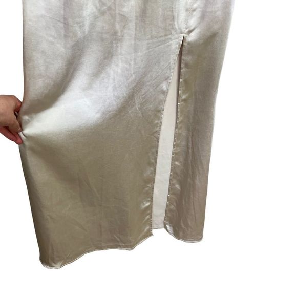 MAKE AN OFFER* NEW Elliatt x Revolve Larina Maxi Dress in Pearl Small - Picture 7 of 14